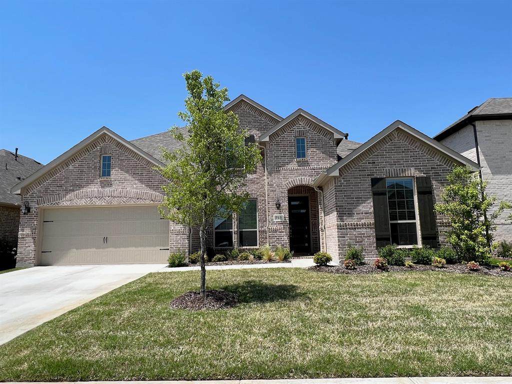 719 Uplands Drive - Photo 1