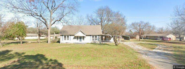 524 Maple Street - Photo 1