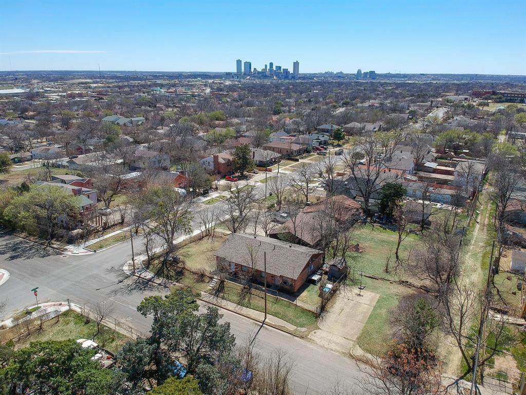 701 24th Street - Photo 1