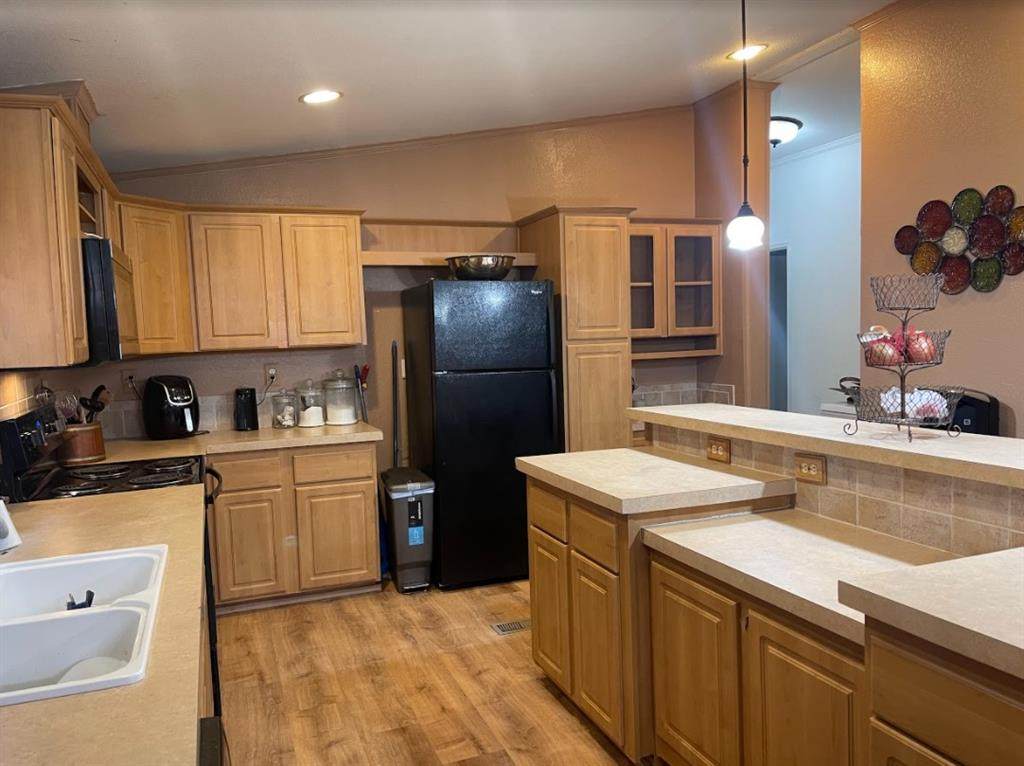 811 Neptune Drive - Photo 1