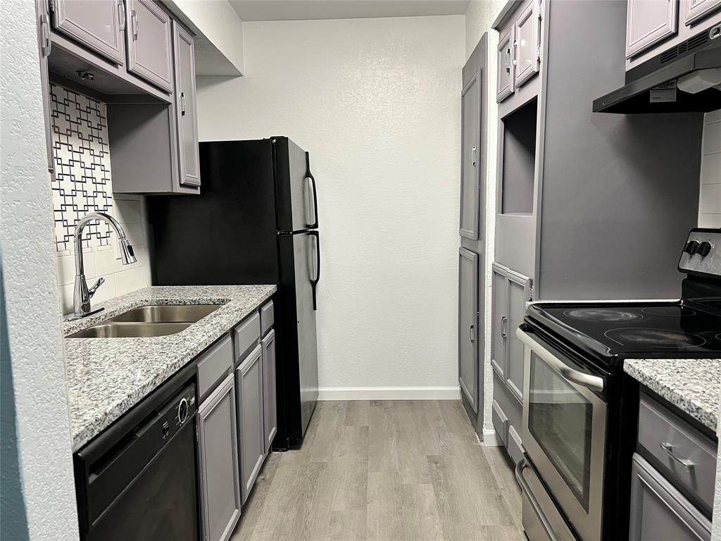 9696 Walnut Street - Photo 1