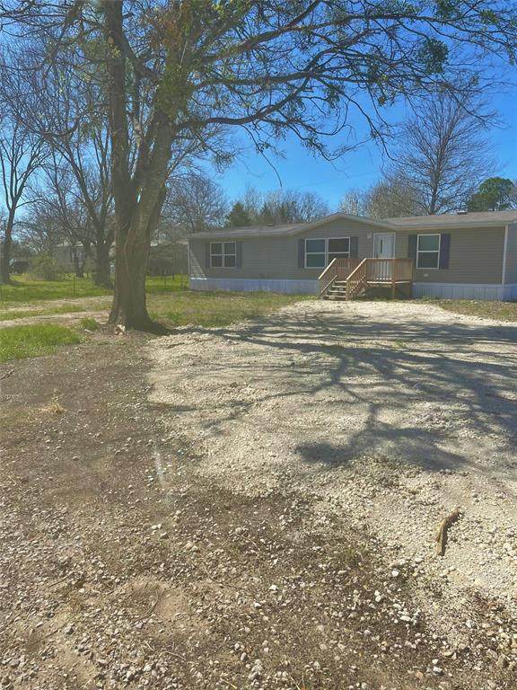 341 County Road 3020 - Photo 1