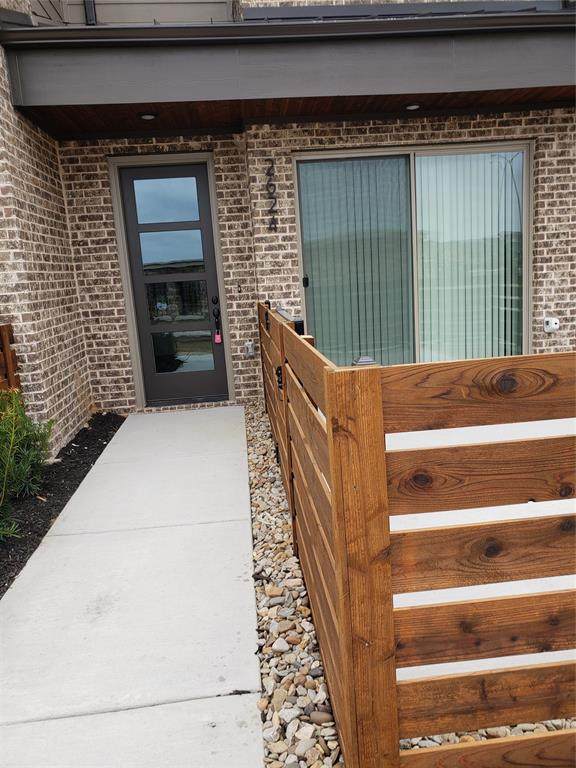 2624 La Cumbre Way - Photo 1