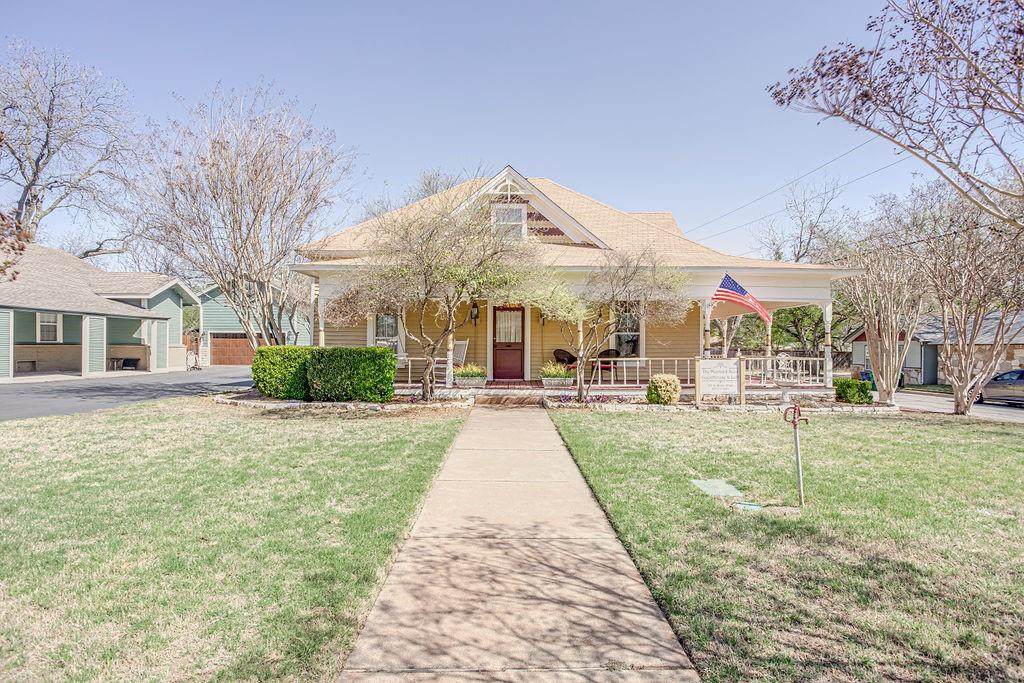 404 Bridge Street - Photo 1