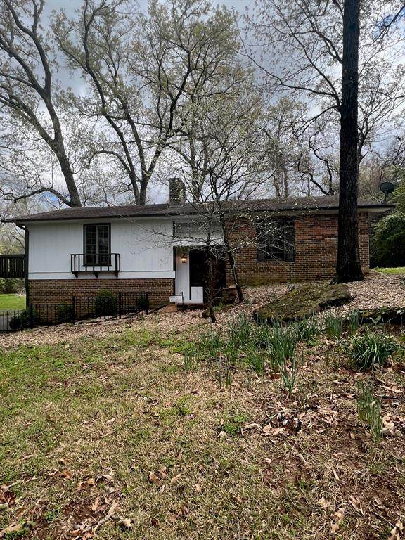 613 Daingerfield Street - Photo 1