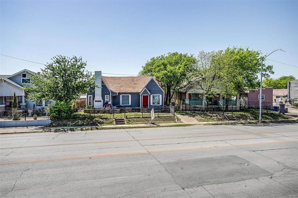 2905 Main Street - Photo 1
