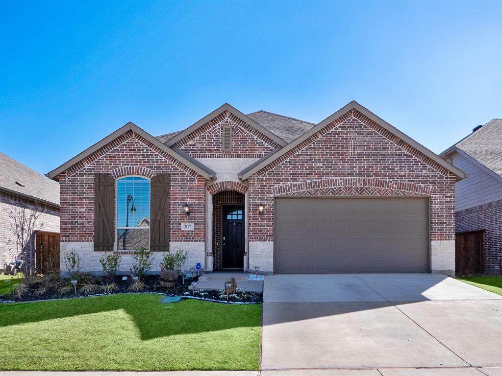 2127 Mossbrook Drive - Photo 1