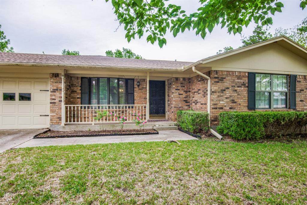 1608 Floral Drive - Photo 1