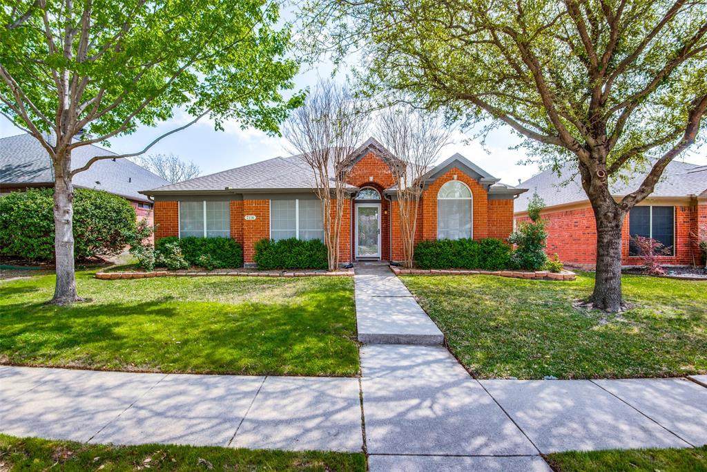 7116 Chateau Drive - Photo 1