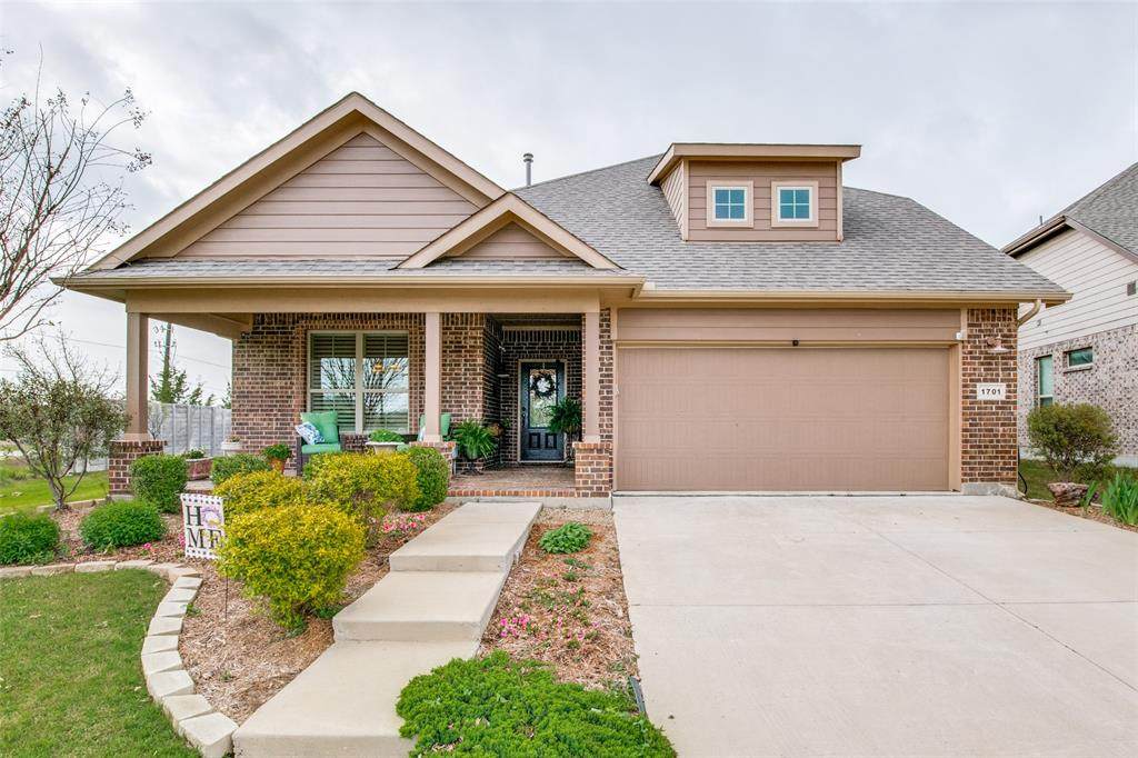 1701 Mcgee Avenue - Photo 1