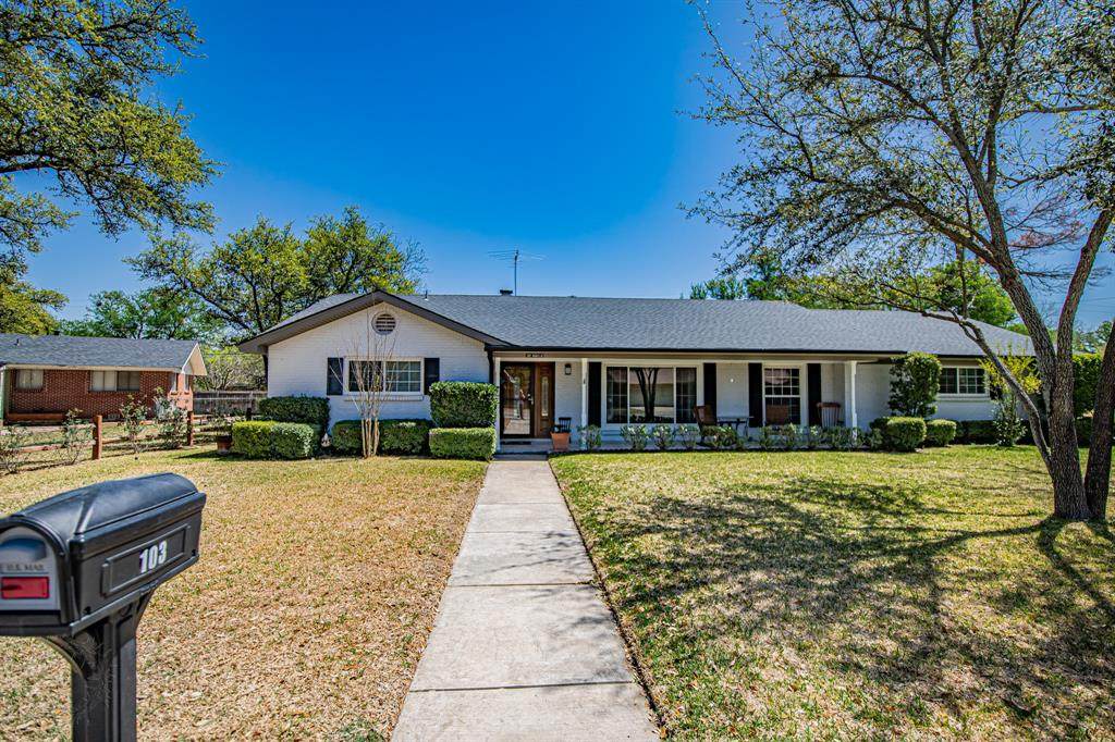 103 Aquilla Drive - Photo 1