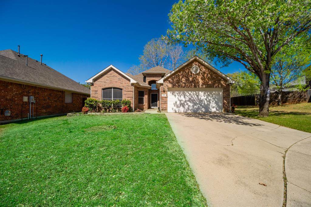 134 Lairds Drive - Photo 1