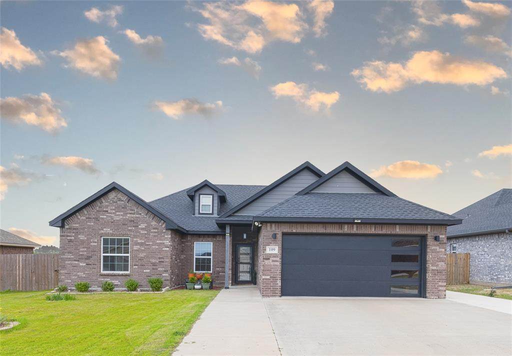 109 Oak Springs Loop - Photo 1