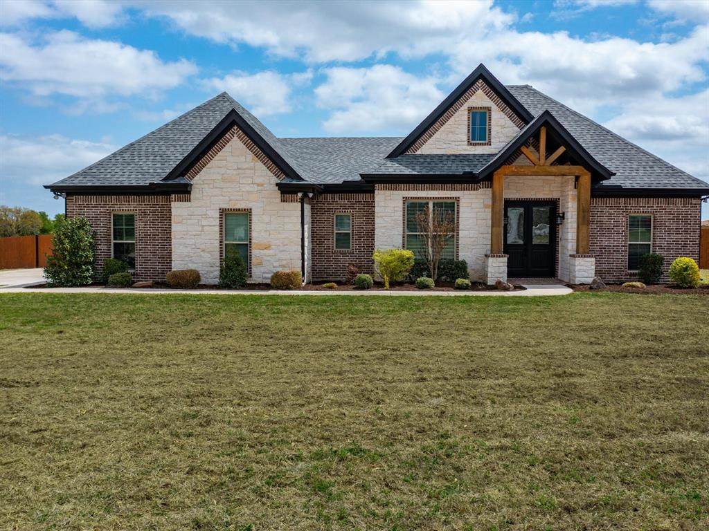 832 Mcclendon Walker Road - Photo 1