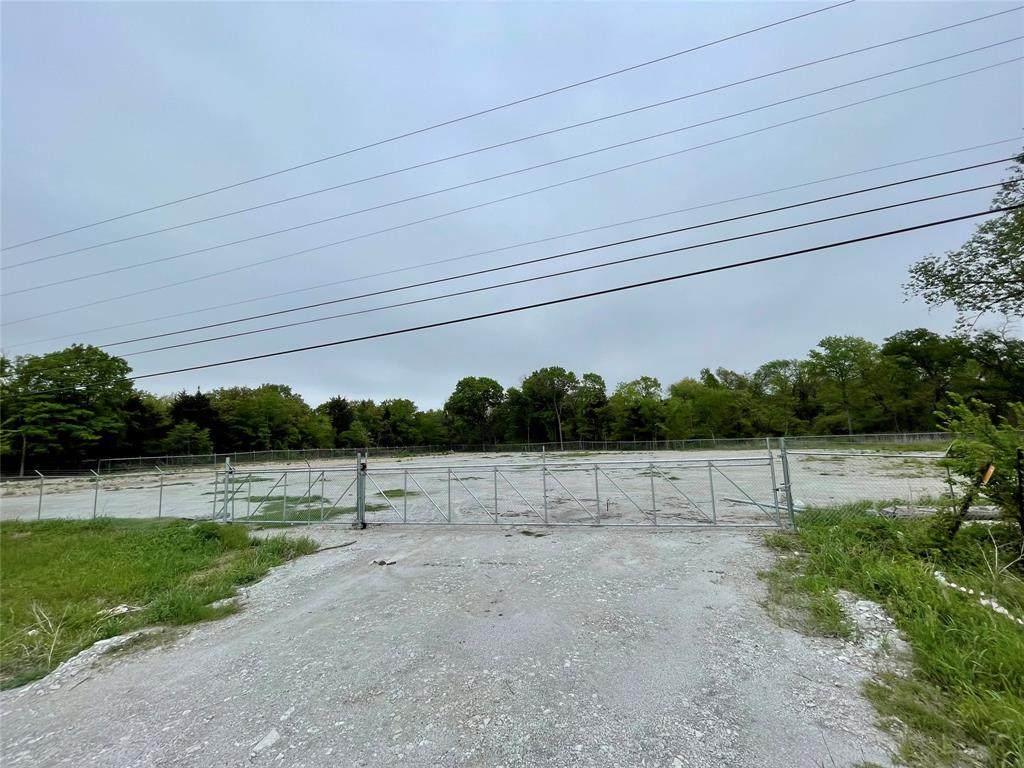 12201 C F Hawn Freeway - Photo 1