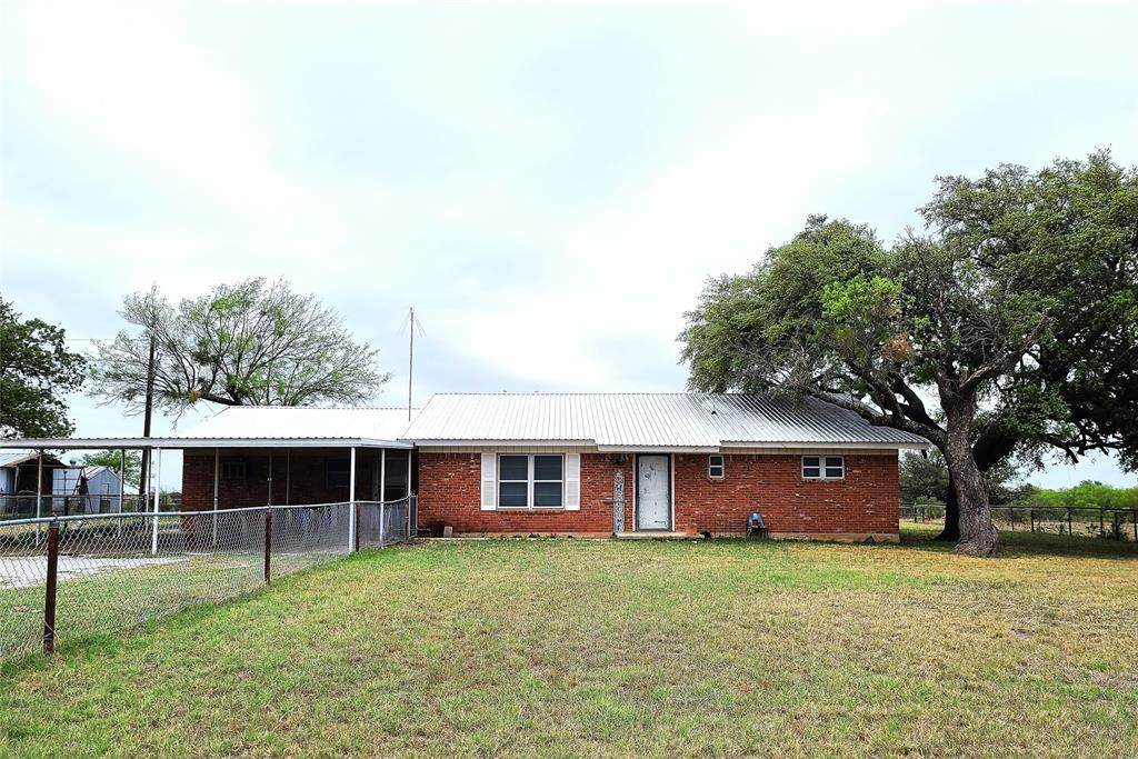 7600 County Road 136 - Photo 1