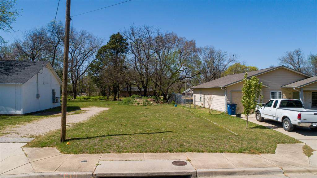 4511 Solar Lane - Photo 1