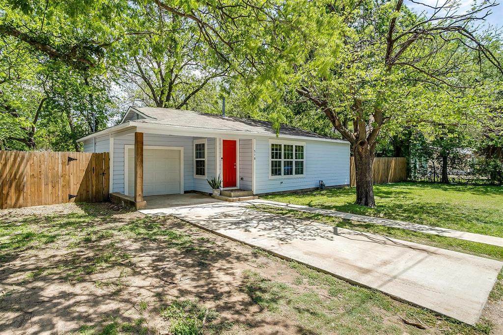 518 Sabine Avenue - Photo 1