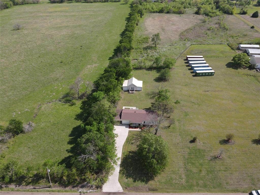 185 County Road 4300 - Photo 1