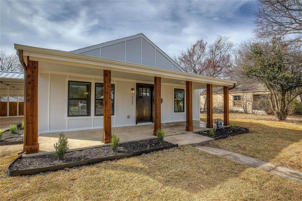 313 Main Street - Photo 1