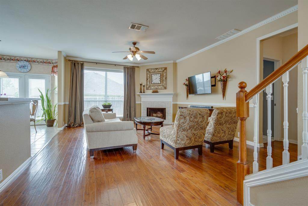 10121 Star Fish Street - Photo 1