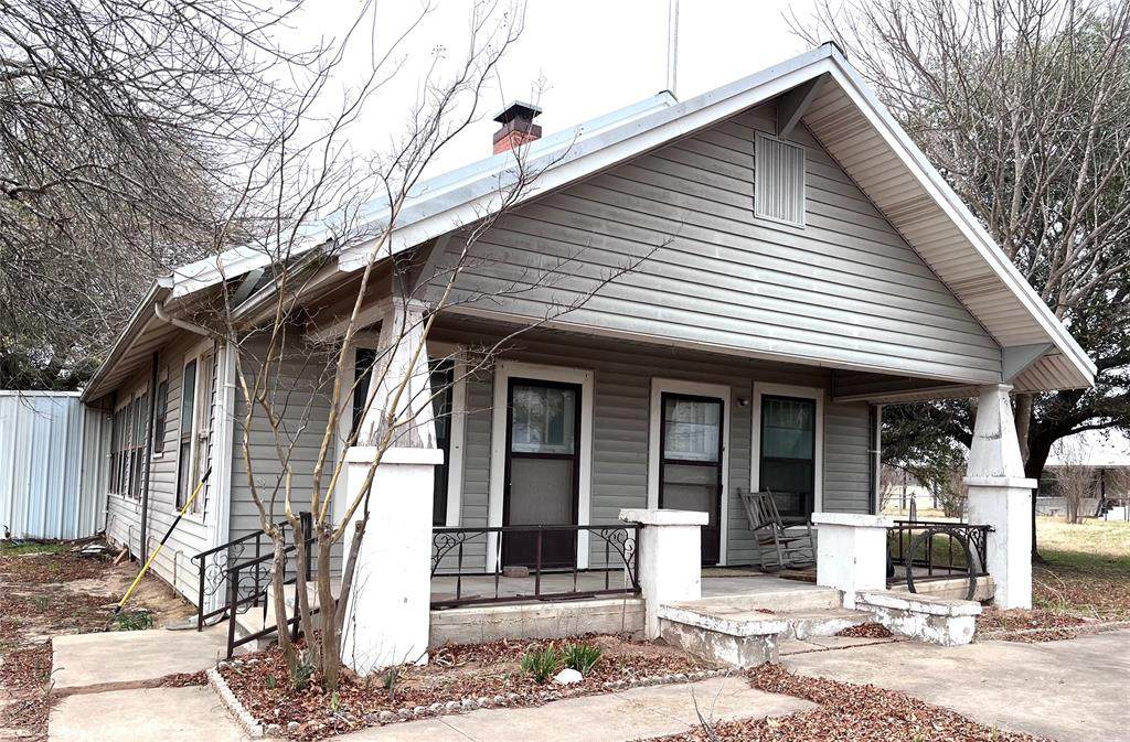 978 Highway 1496 - Photo 1