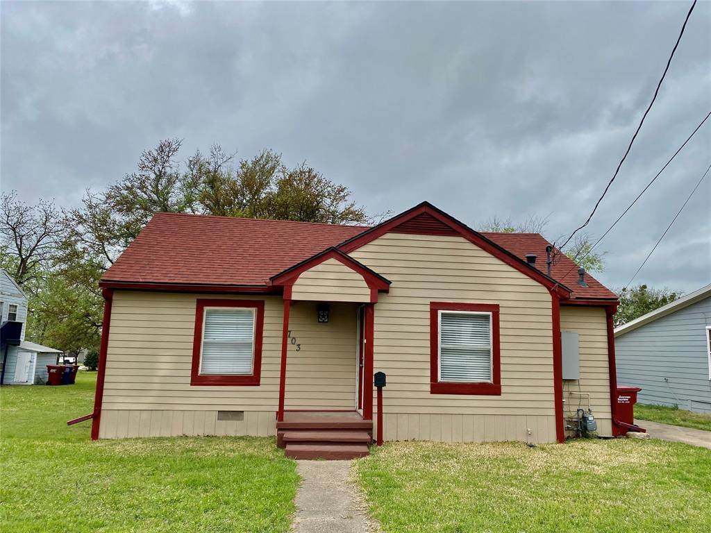 703 Washington Street - Photo 1