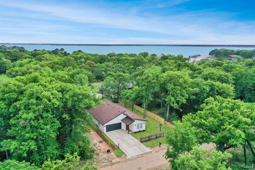 5229 Inca Drive - Photo 1