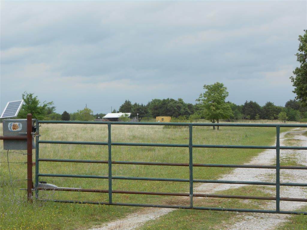 2813 County Road 104 - Photo 1