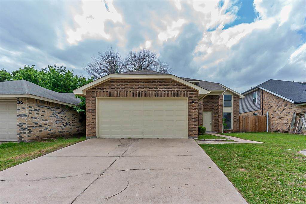 2218 Wamsetta Drive - Photo 1