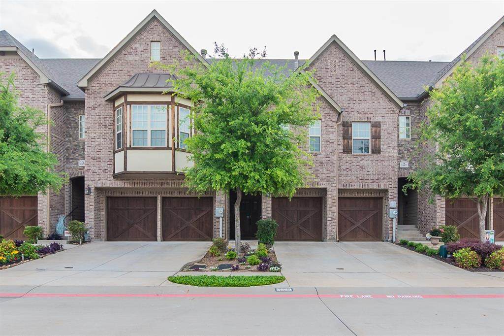 2663 Nottingham Drive - Photo 1