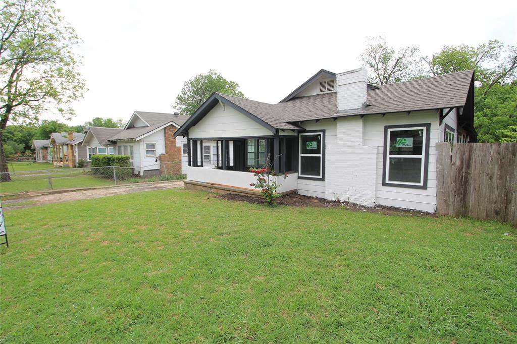 2422 Grafton Avenue - Photo 1