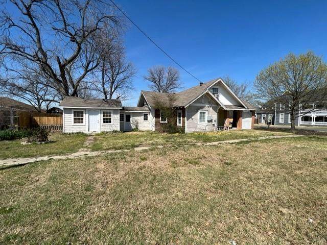 401 Elm Street - Photo 1