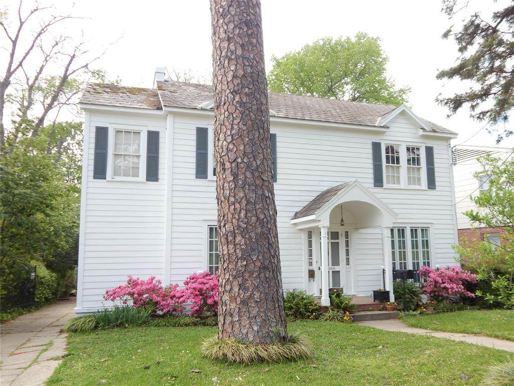 3300 Fairfield Avenue - Photo 1