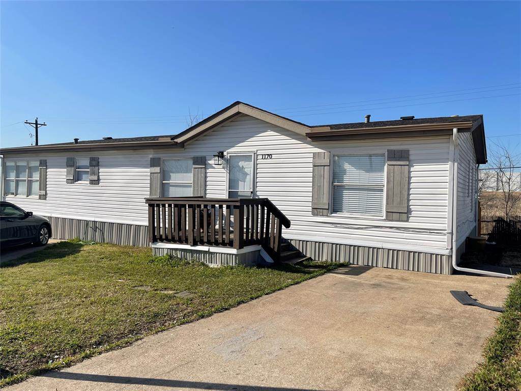 617 Holfords Prairie Road - Photo 1