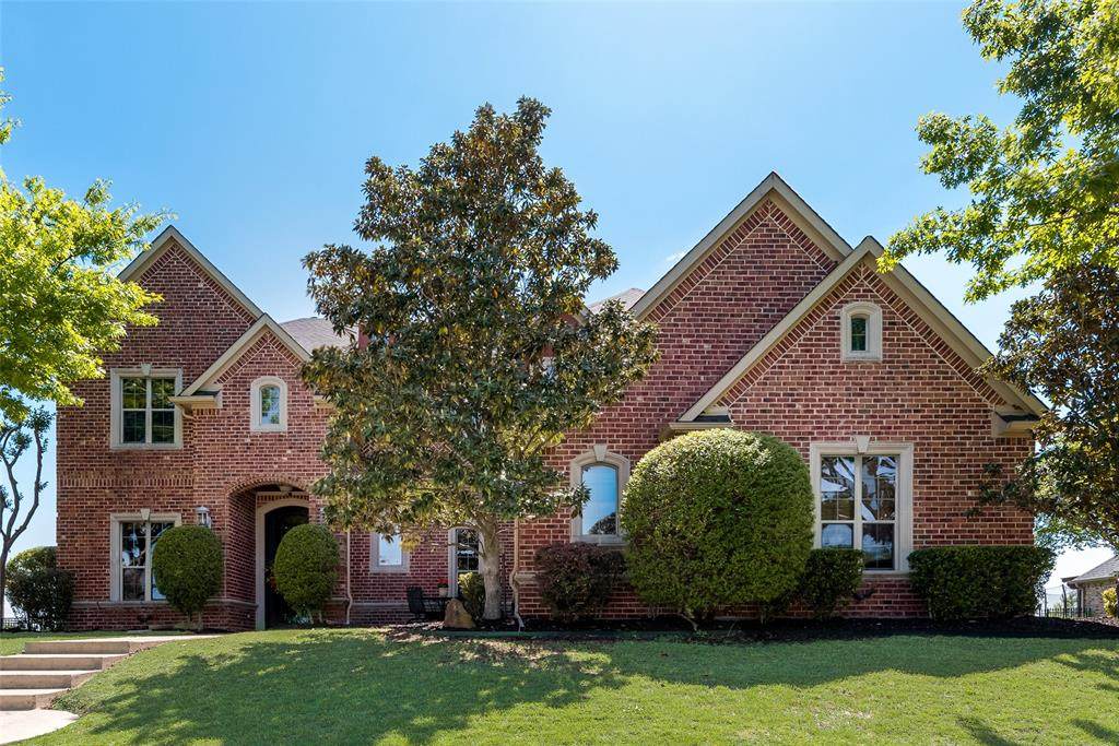 156 Stoneleigh Drive - Photo 1
