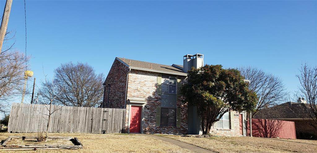 810 Red Bud Drive - Photo 1
