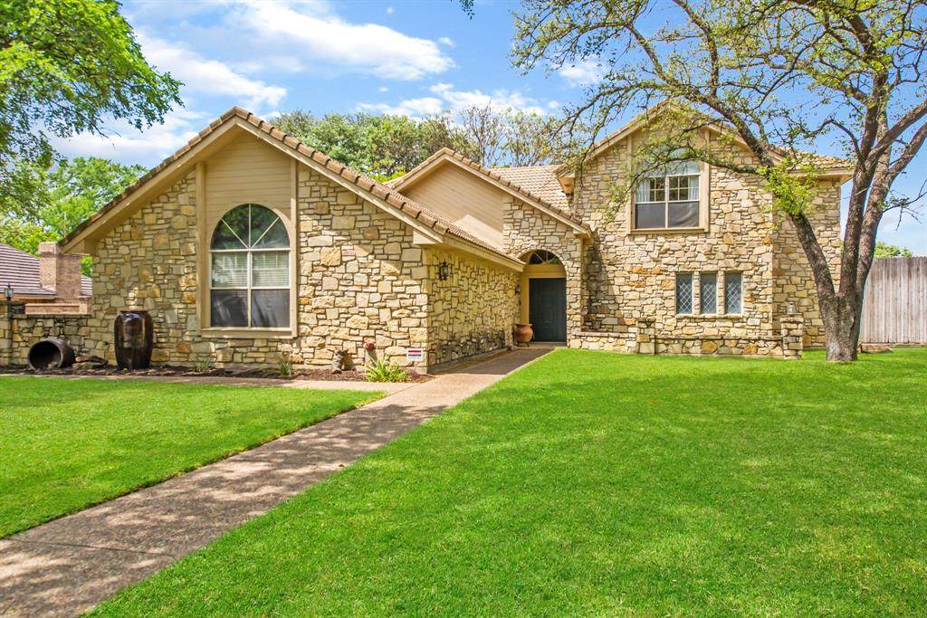 2111 Shadow Ridge Drive - Photo 1