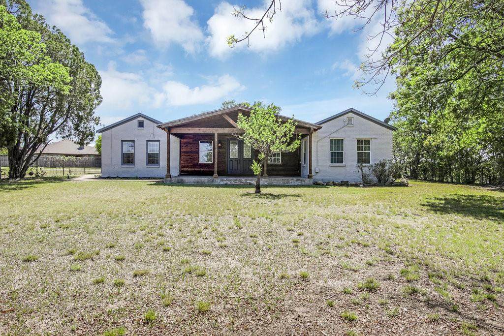 7921 White Settlement Road - Photo 1