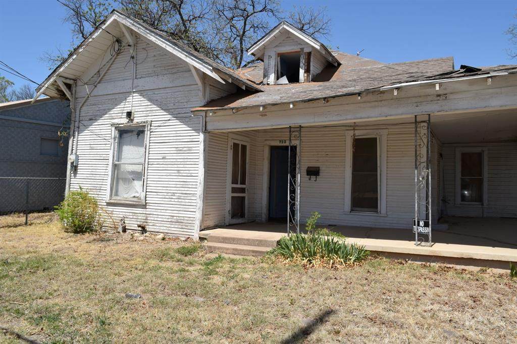 722 Walnut Street - Photo 1