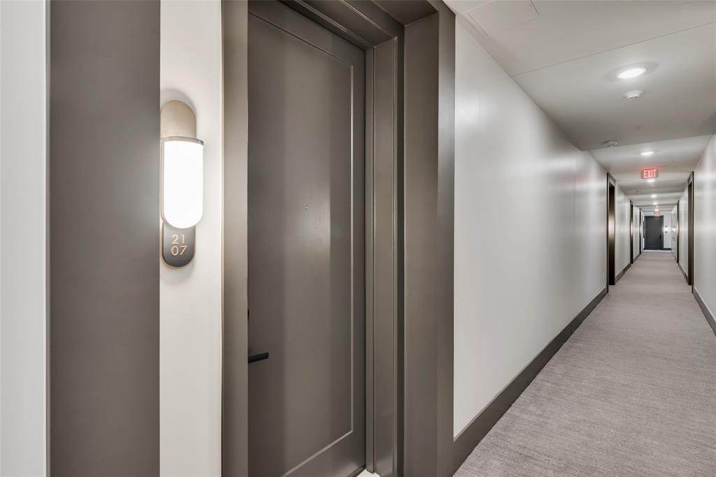 3611 Congress Avenue - Photo 1