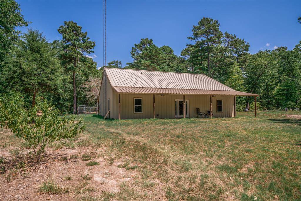 935 County Road 3840 - Photo 1