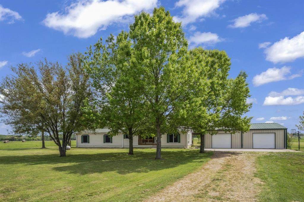 2066 County Road 1035 - Photo 1