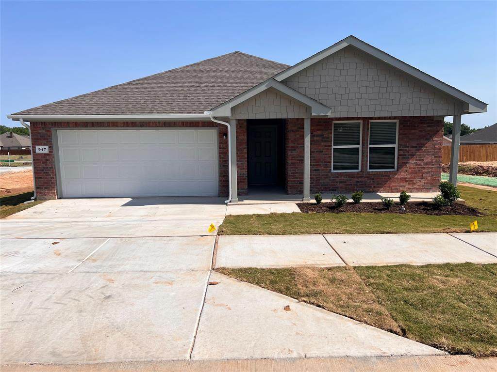 917 Ben Drive - Photo 1