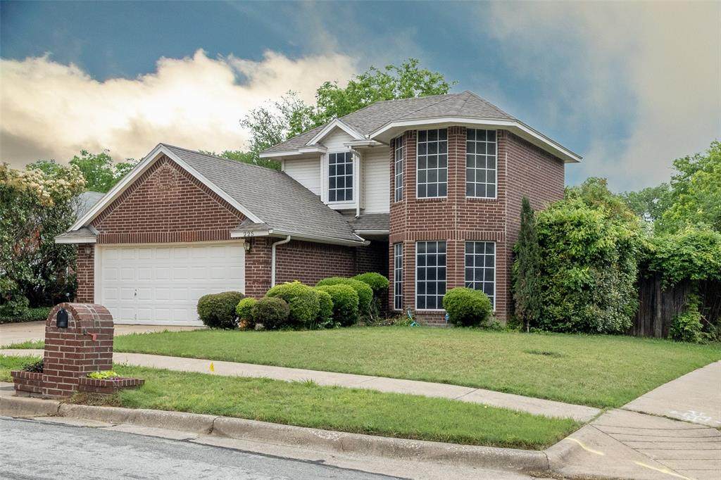 225 Moss Hill Drive - Photo 1