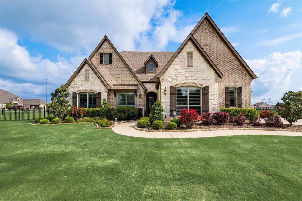 1720 Sara Cove - Photo 1