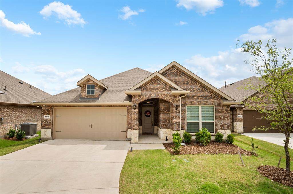 1128 Azure Lane - Photo 1