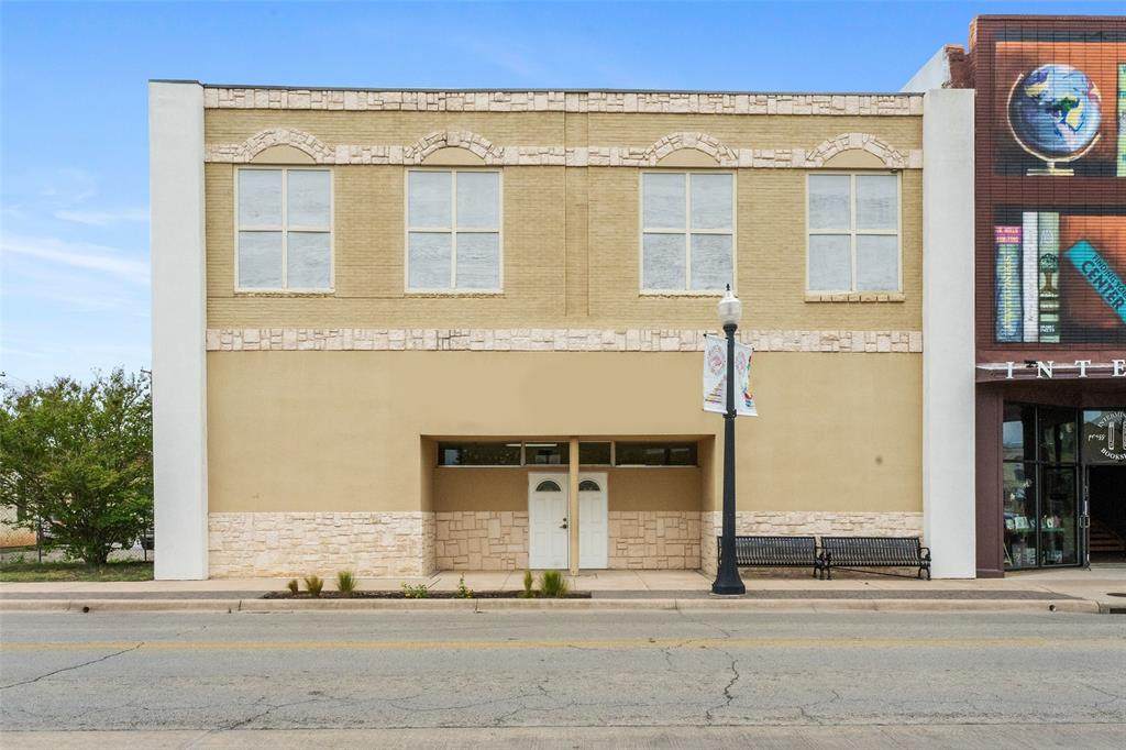 205 Center Avenue - Photo 1