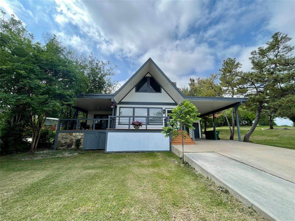 115 Runaway Bay Drive - Photo 1