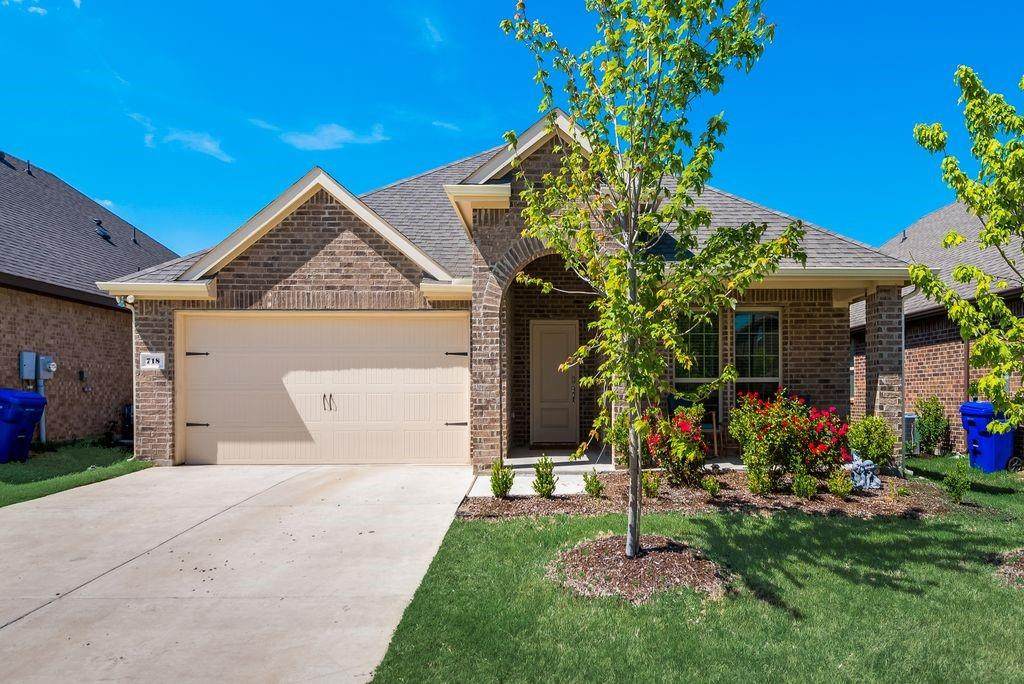 718 Barbary Lane - Photo 1